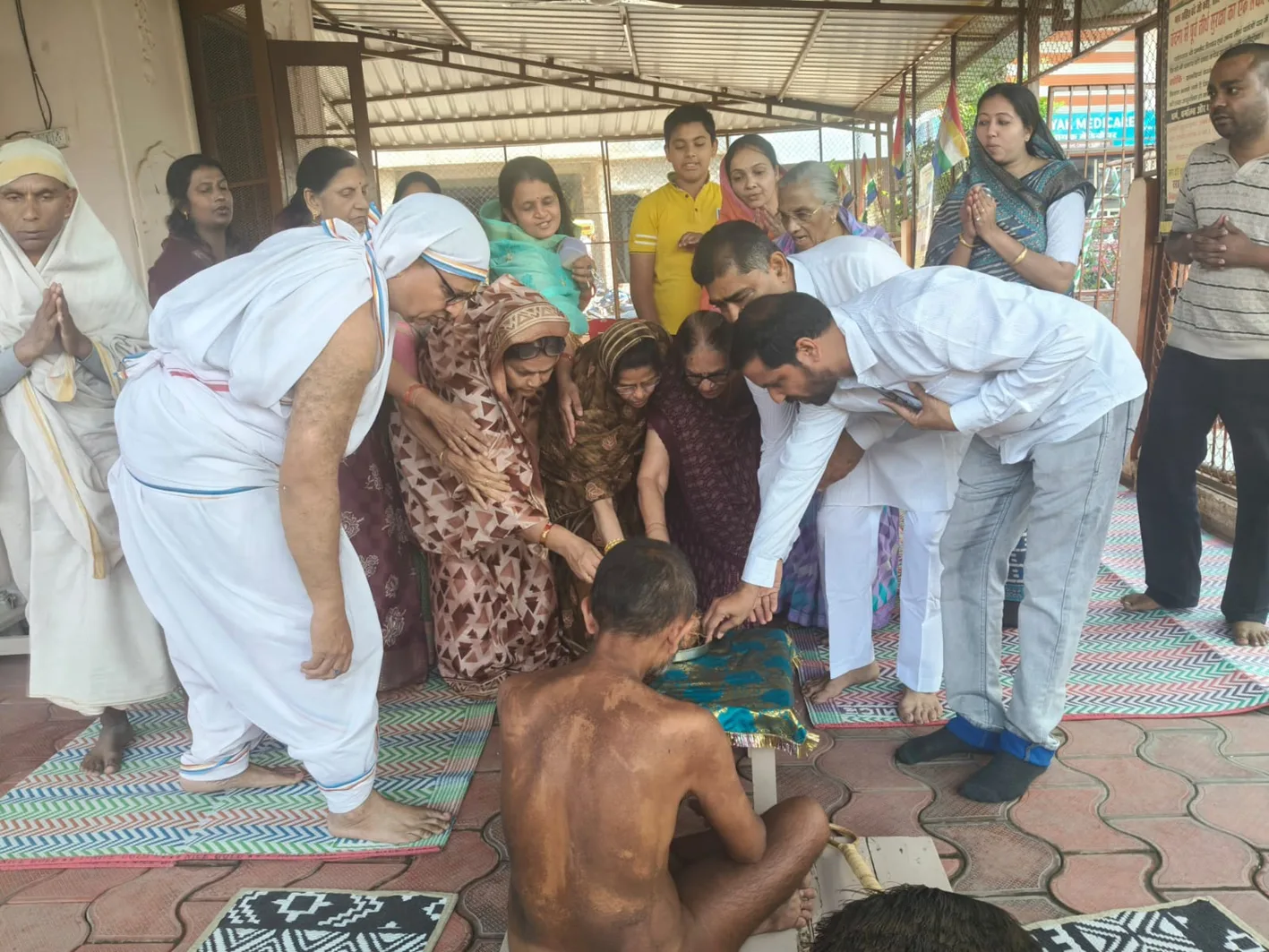 मुनि श्री गौरव सागर महाराज का नगर आगमन, समाज में हर्ष का माहौल
