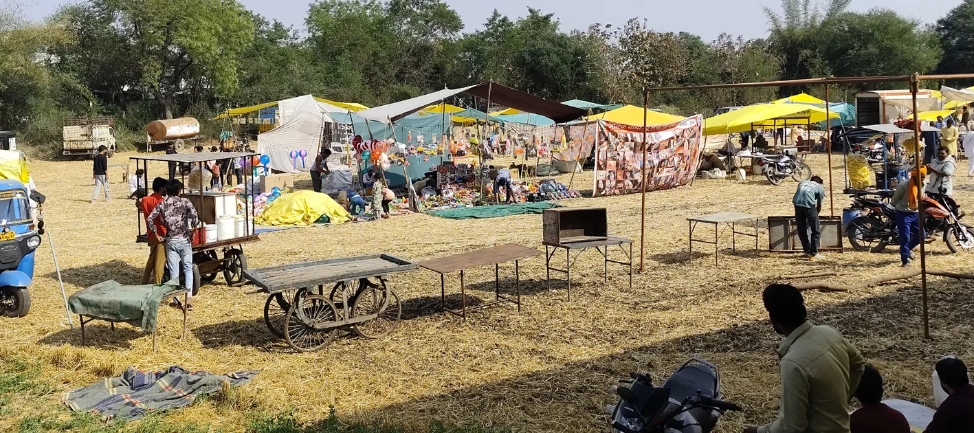 ग्राम में एक दिवसीय मेले का आयोजन, क्विंटलों में बिका कंद और कलाकंद