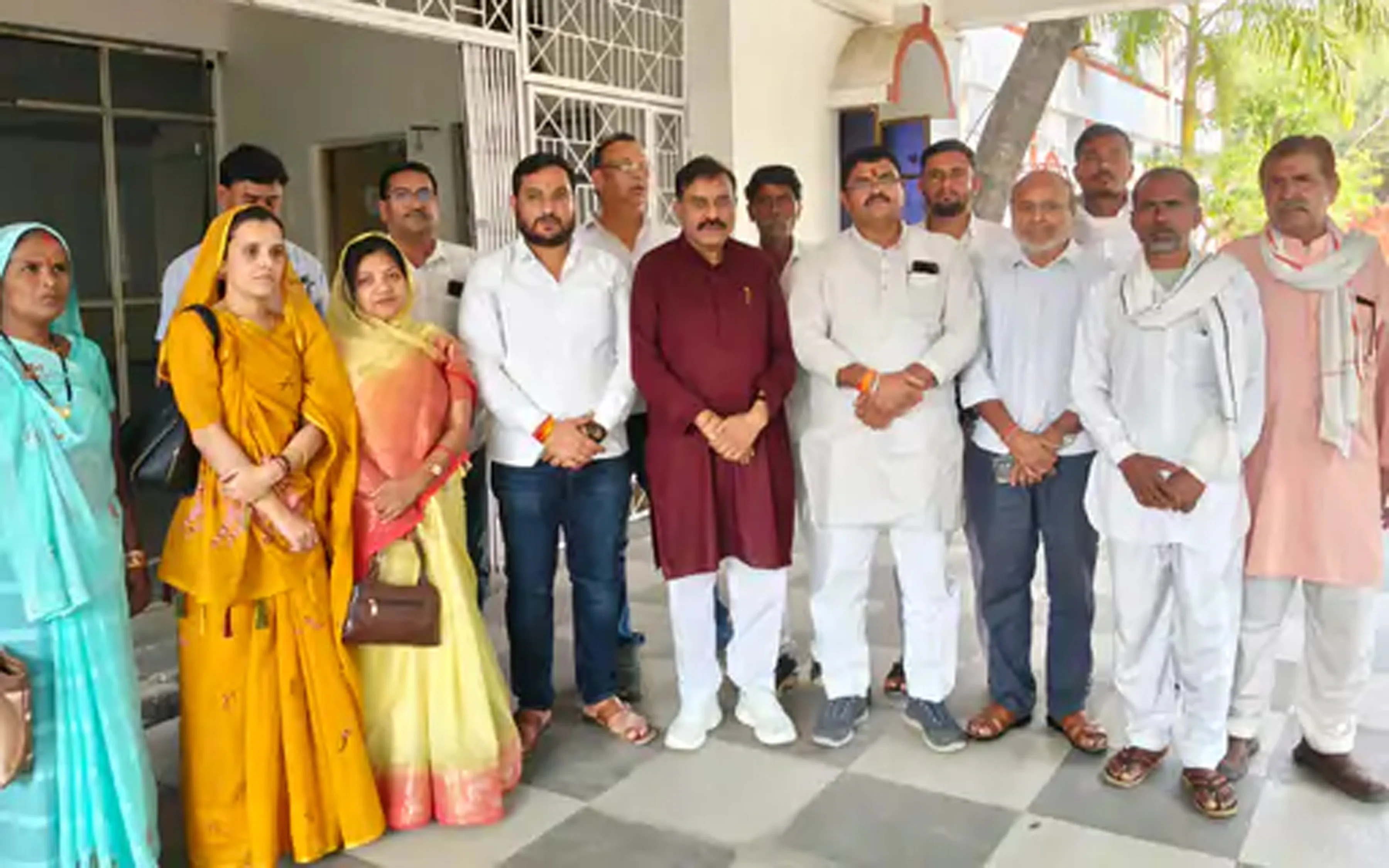 बढ़ता जा रहा विधायक प्रतिनिधि और सचिव के बीच विवाद…