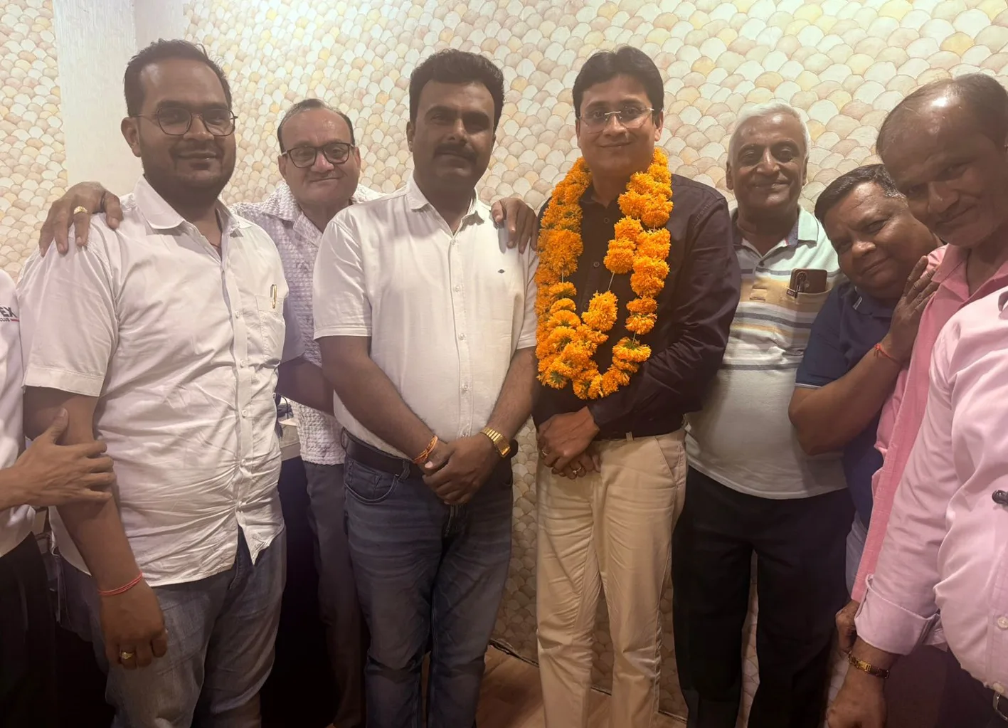 डॉ. शिरीष अग्रवाल को इंडिया बुक ऑफ रिकॉर्ड्स की ‘आईबीआर अचीवरÓ उपाधि