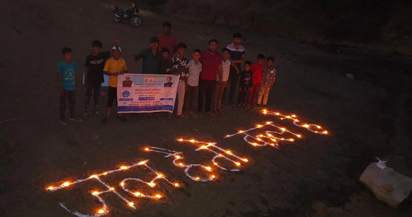 मटकुल नदी पर दीपदान कर दिया जल संरक्षण का संदेश