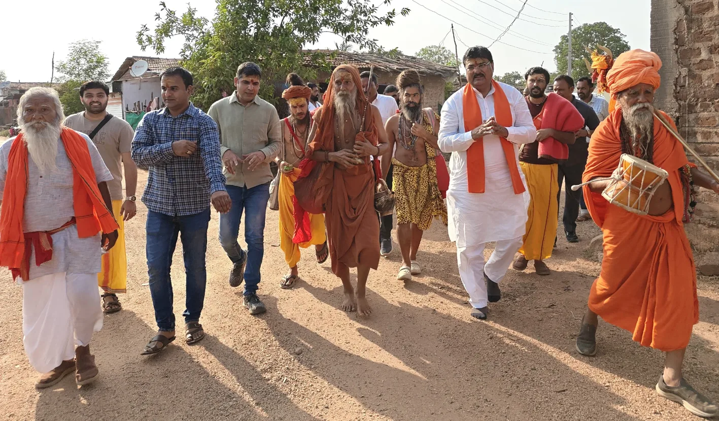 साधु-संतों का आगमन समाज में लाता है आध्यात्मिक ज्ञान : कमल पटेल