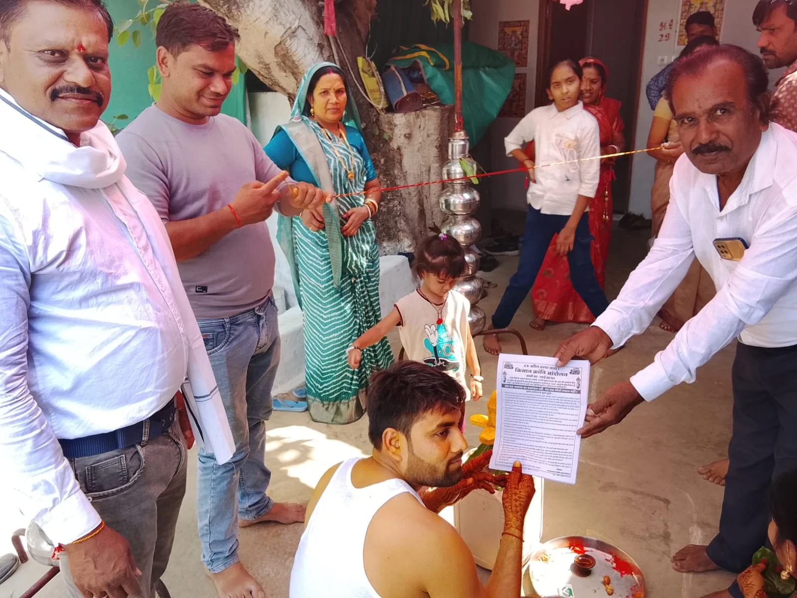 किसान आंदोलन के लिए गांव-गांव कर रहे संपर्क
