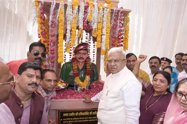 शहीद के संघर्ष और बलिदान की गाथा भावी पीढ़ियों के लिए प्रेरणा : राज्यपाल श्री पटेल