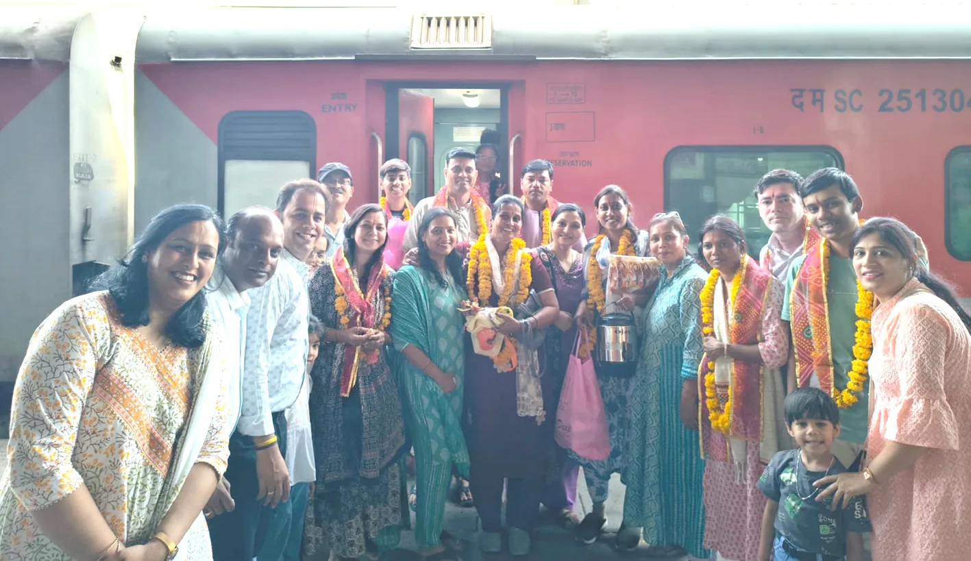  चारधाम यात्रा से लौटे श्रद्धालुओं का हुआ भव्य स्वागत