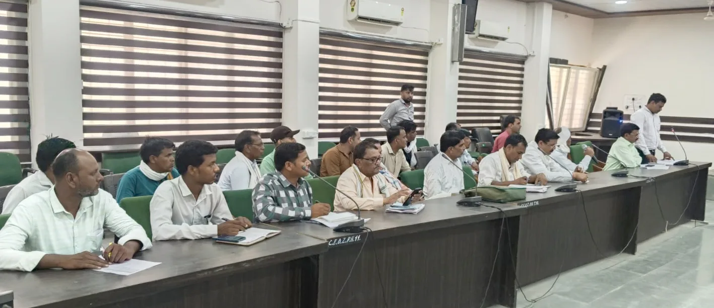 मनरेगा ई-केवाईसी एवं जल गंगा अभियान में कम प्रगति वाली ग्राम पंचायतों की समीक्षा
