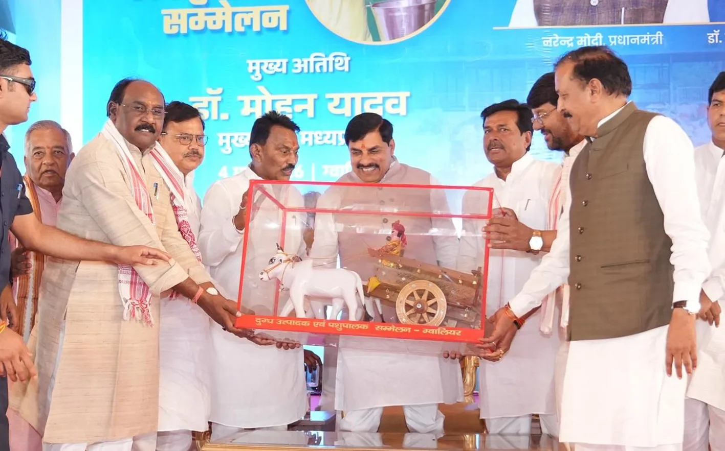 अब इलाज के लिए यहां-वहां नहीं भटकेगी गौ-माता : सीएम