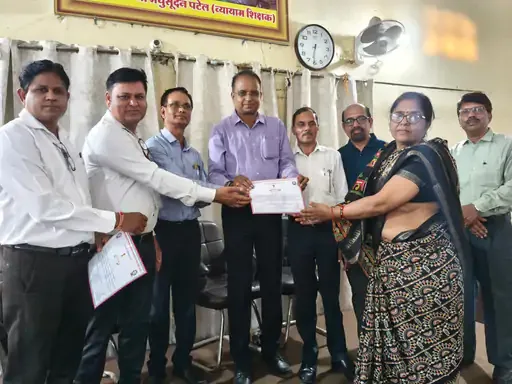 जनगणना में उत्कृष्ट प्रदर्शन पर प्रगणक और पर्यवेक्षक हुए सम्मानित