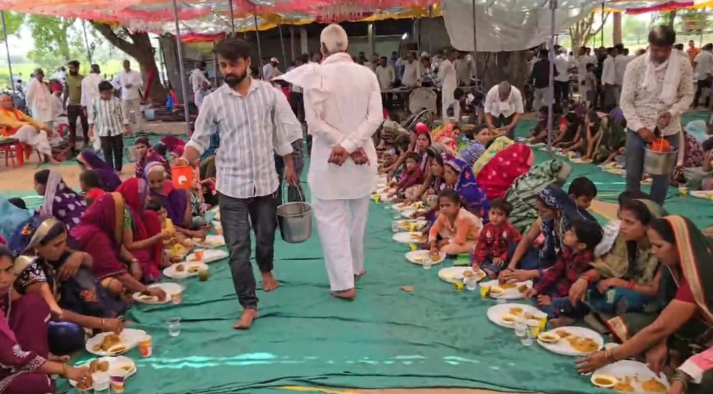 वैशाख पूर्णिमा पर रहटाकलां में भंडारा व रक्तदान शिविर संपन्नवैशाख पूर्णिमा पर रहटाकलां में भंडारा व रक्तदान शिविर संपन्न