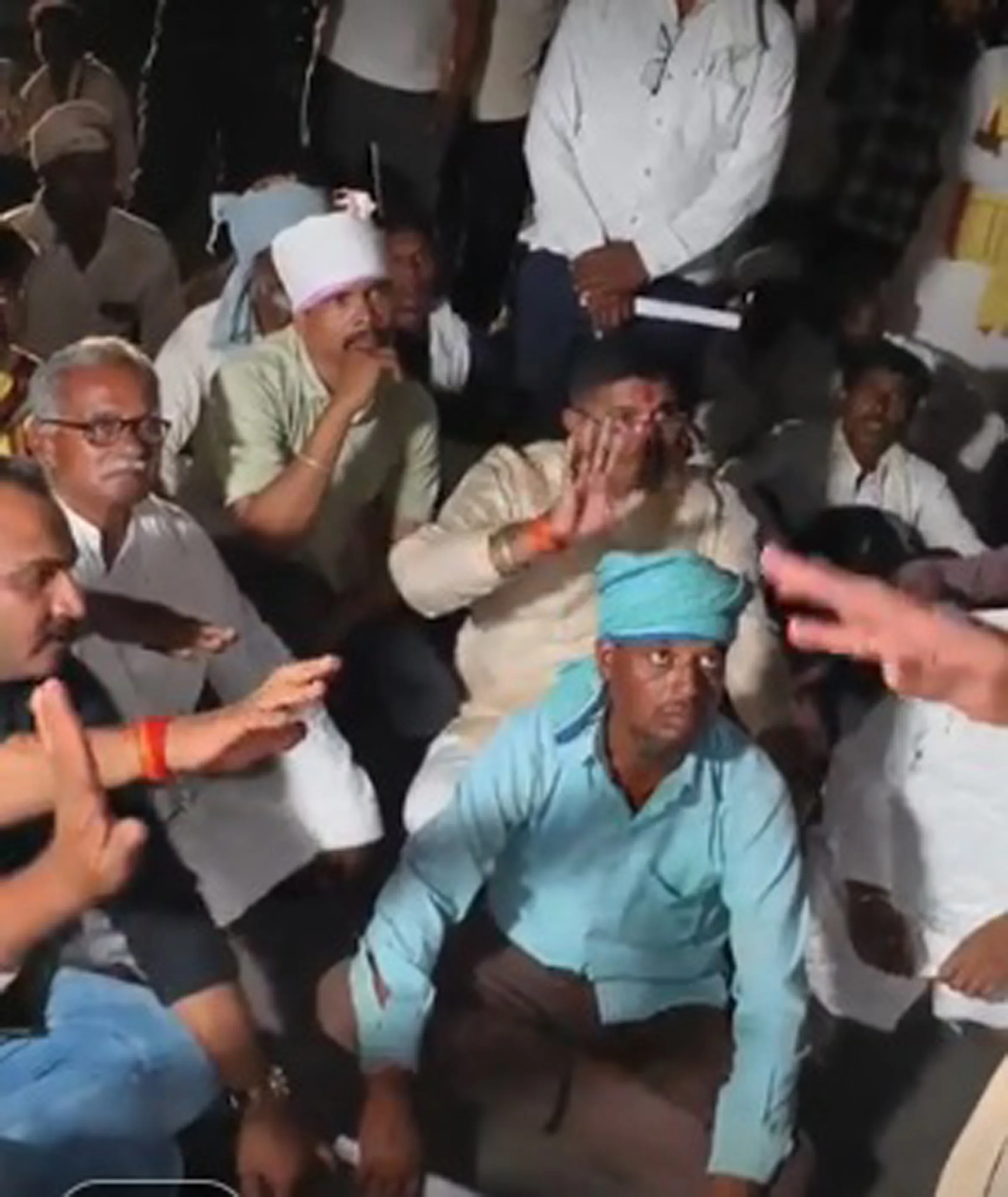 कांग्रेस जिलाध्यक्ष पर अभद्र टिप्पणी का आरोपकांग्रेस जिलाध्यक्ष पर अभद्र टिप्पणी का आरोप