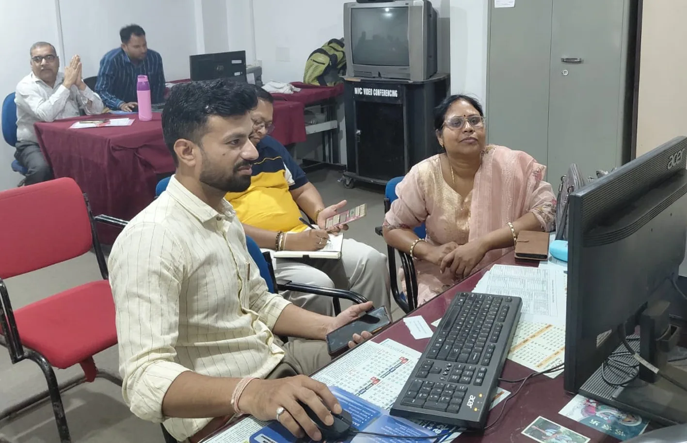 शासकीय महाविद्यालय के कर्मचारियों को दी ई-ऑफिस संचालन की ट्रेनिंग