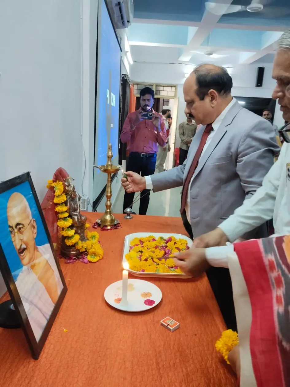 नेशनल लोक अदालत में निपटे 493 लंबित प्रकरण
