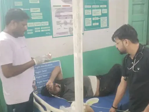 पूर्व भाजपा जिलाध्यक्ष और उनके बेटे के साथ मारपीट