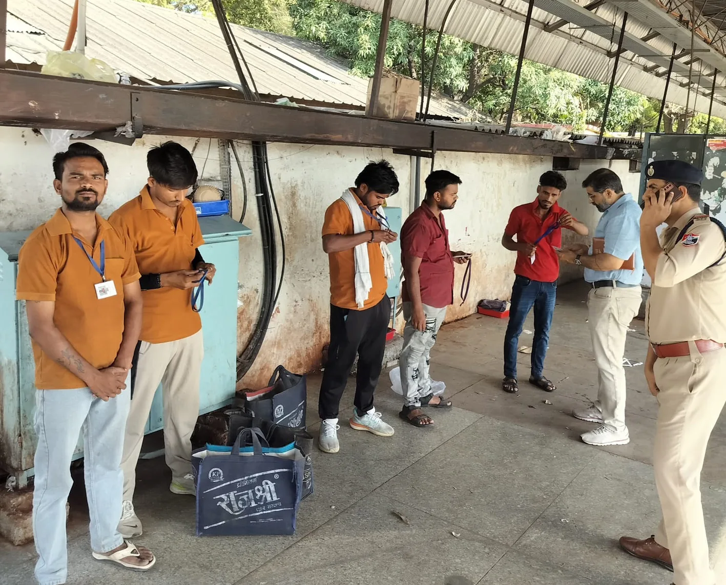 अवैध वेंडरों के विरुद्ध भोपाल मंडल का विशेष अभियान