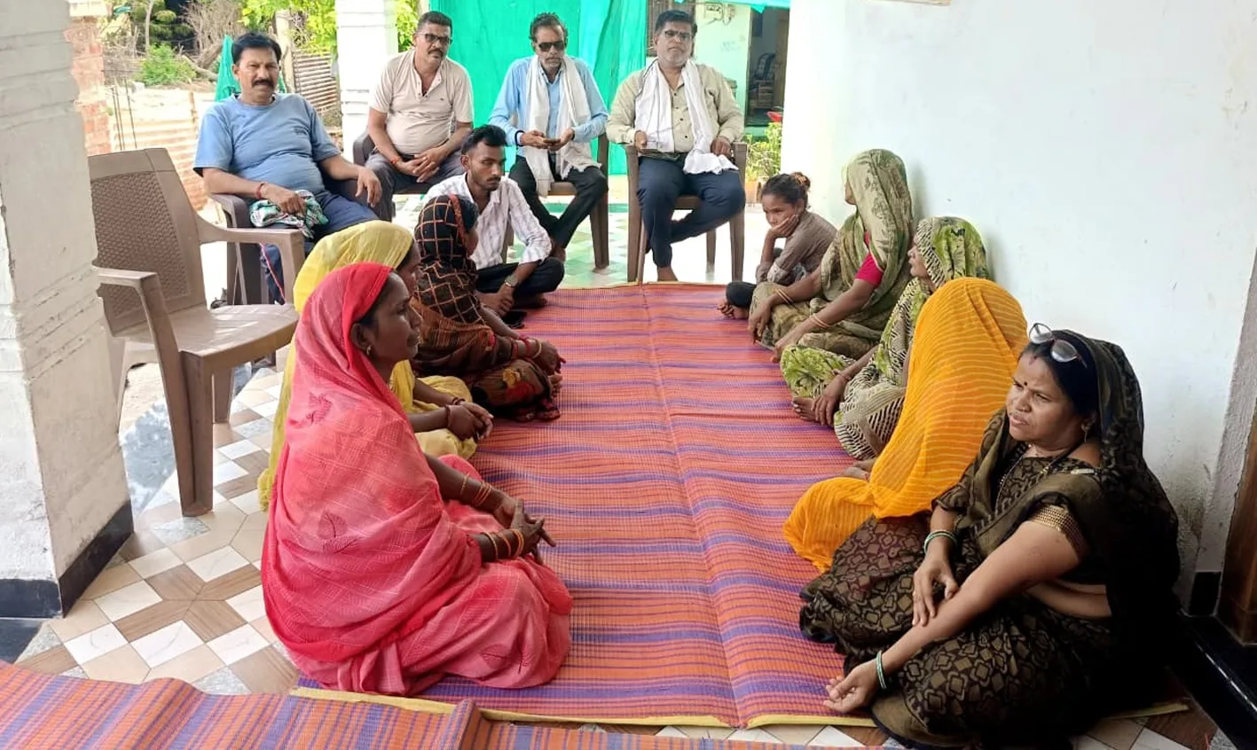 उल्लास नवभारत साक्षरता अभियान के तहत ग्राम चौपाल का आयोजन