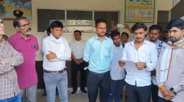 महाविद्यालय की समस्याओं को लेकर एबीवीपी का प्रदर्शन