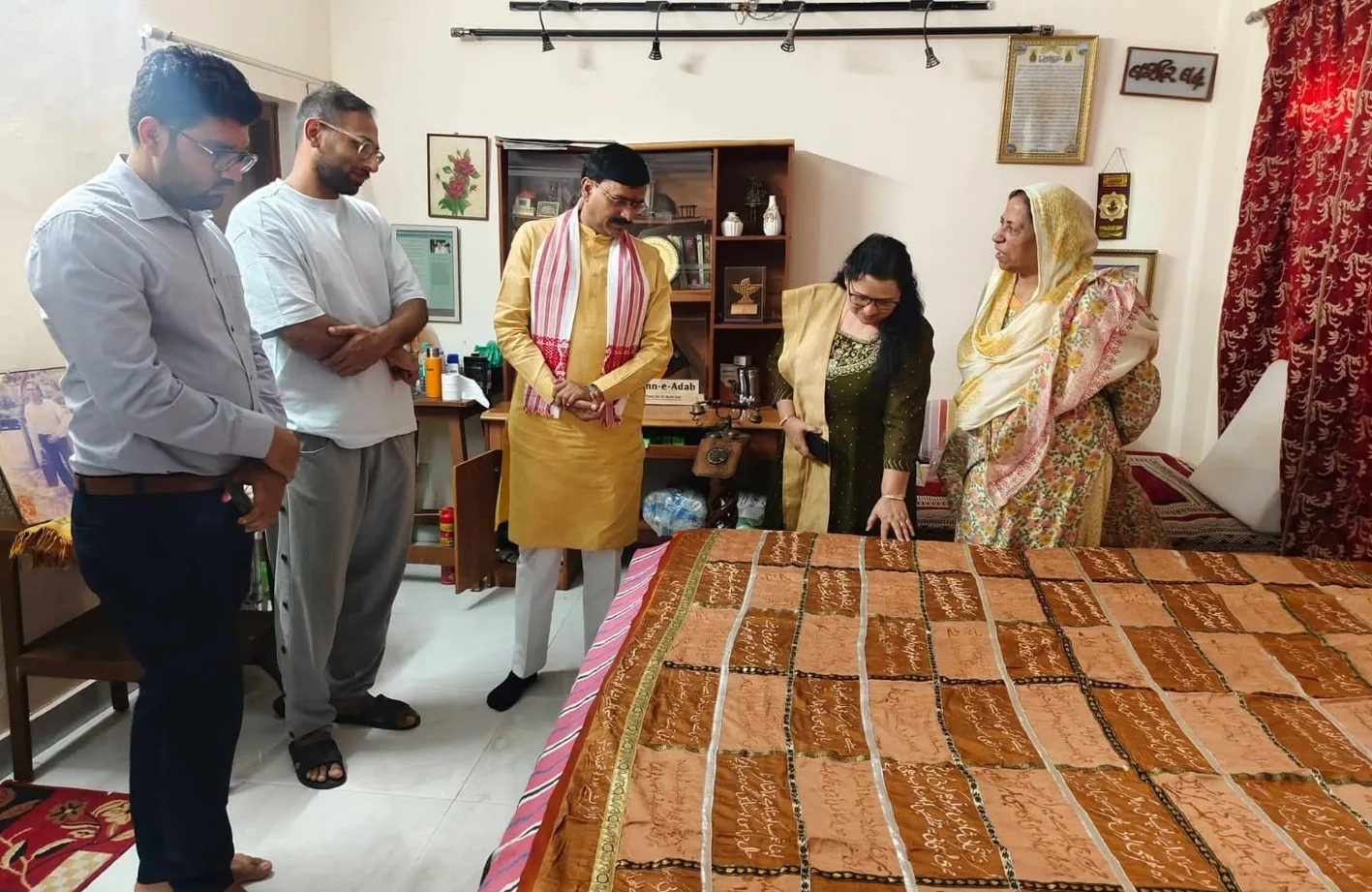 पद्मश्री डॉ.बशीर बद्र की स्मृति में साहित्यिक पुरस्कार स्थापित करेंगे : संस्कृति मंत्री