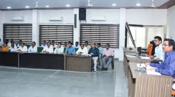 बोर्ड परीक्षाओं में कमजोर परिणाम बर्दाश्त नहीं : कलेक्टर
