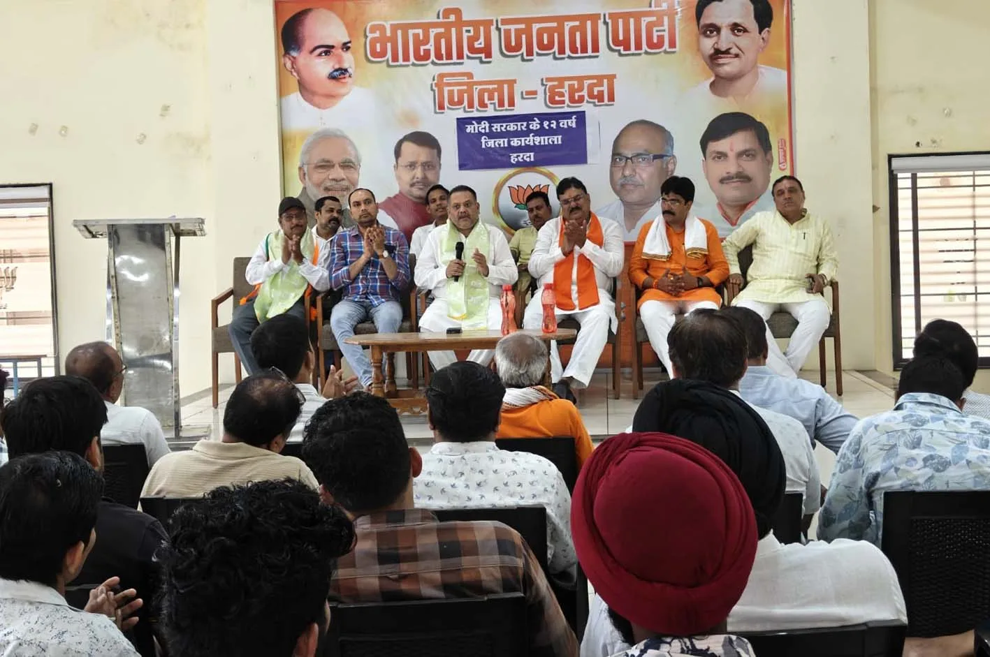 भाजपा नगर मंडल की बैठक में संगठन मजबूती पर चर्चा