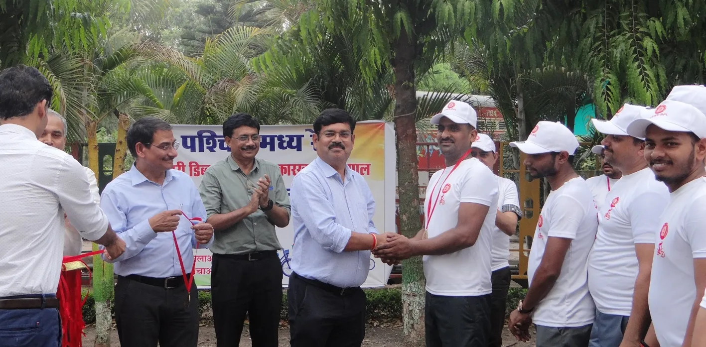 सवारी डिब्बा पुनर्निर्माण कारखाना परिसर में भव्य साइकिल रैली आयोजित