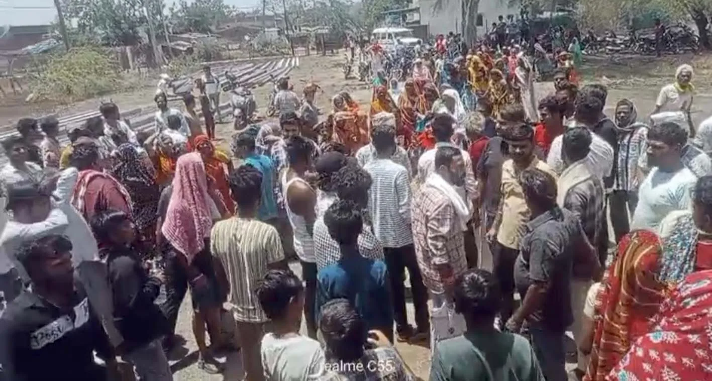 स्मार्ट मीटरों के खिलाफ महिलाओं का फूटा आक्रोश