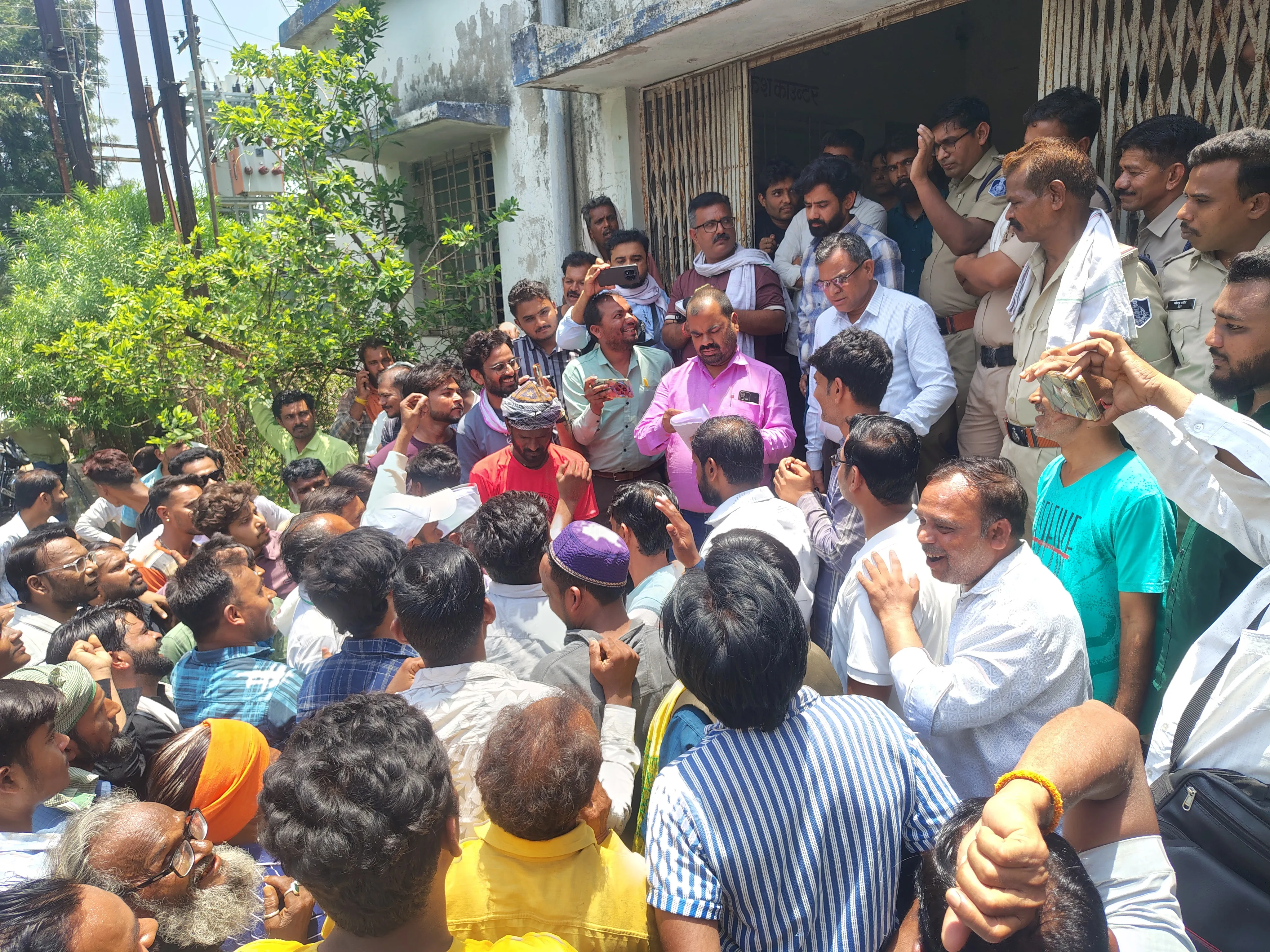बढ़ते बिजली बिल और स्मार्ट मीटर के विरोध में जनआक्रोश