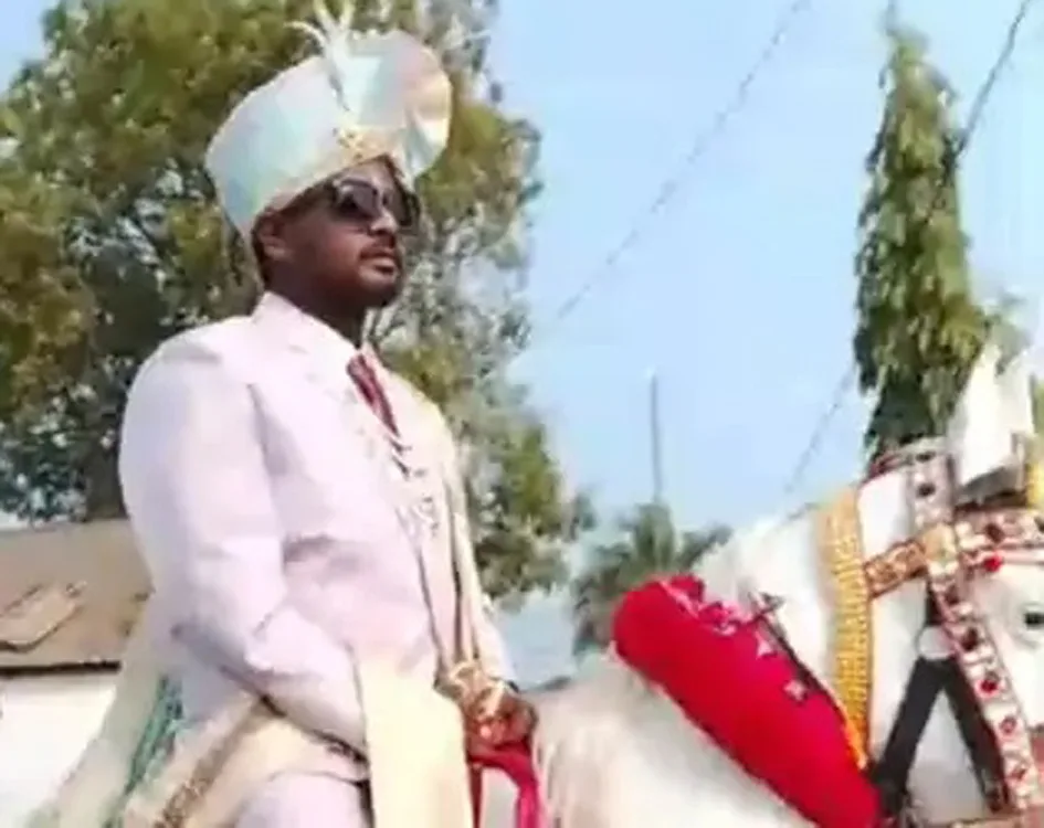 युवक ने की आत्महत्या, 6 महीने पहले हुई थी शादी