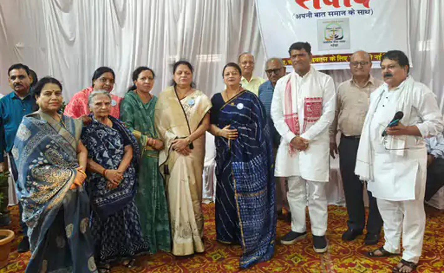 नार्मदीय सेवा न्यास ने 77 जरूरतमंदों को 18.47 लाख की सहायता प्रदान की