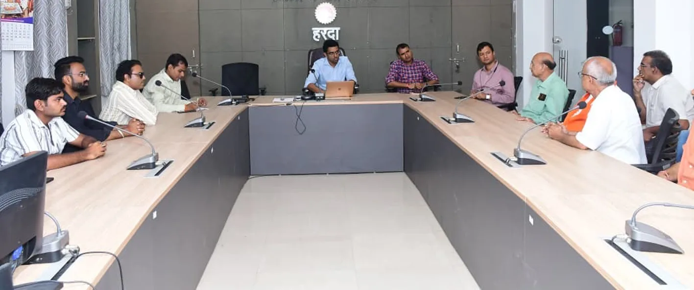 किसानों को सुगमता से डीजल मिले – कलेक्टर