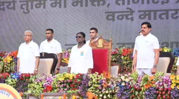 राष्ट्रपति श्रीमती मुर्मु, राज्यपाल पटेल और सीएम डॉ. यादव ने किया योग, दिया स्वस्थ-संतुलित जीवनशैली अपनाने का संदेश