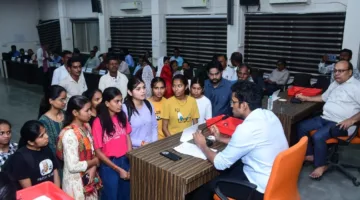 जनसुनवाई में कलेक्टर ने सुनीं नागरिकों की समस्याएं