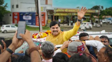 जिद-जुनून के पक्के सीएम डॉ. मोहन, पायलट के मना करने के बाद भी यूं पहुंचे अपनों के बीच, जानें उनके मन के भाव