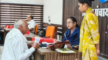 जनसुनवाई में अधिकारियों ने सुनी नागरिकों की समस्याएं