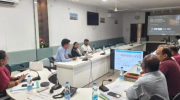जिला जल एवं स्वच्छता समिति की बैठक में हंडिया को प्लास्टिक मुक्त बनाने पर जोर