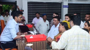 कलेक्टर ने जनसुनवाई में सुनी नागरिकों की समस्याएं