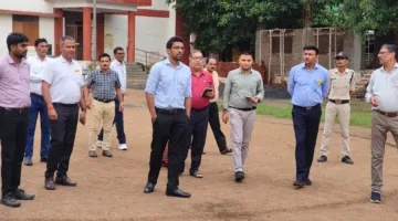 कलेक्टर ने किया स्कूलों का निरीक्षण
