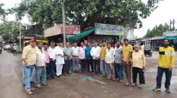 कांग्रेस प्रत्याशी की जीत पर मनाया जश्न