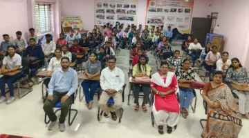 पीएम कॉलेज में मनाया राष्ट्रीय हथकरघा दिवस