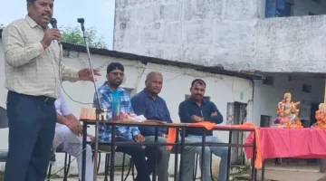 पश्चिमी सभ्यता के परिवेश में देश के कायाकल्प में स्वदेशी ही एक मात्र विकल्प  