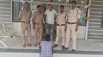 अलमारी से चोरी का खुलासा, 85 हजार के जेवर बरामद, आरोपी गिरफ्तार
