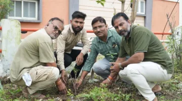 विश्व फोटोग्राफी दिवस पर फोटोग्राफर्स ने किया पौधरोपण