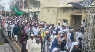 ईद मिलादुन्नवी पर निकला जुलूस, गंगा-जमुनी तहजीब की दिखी मिसाल