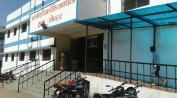 जिला चिकित्सालय में गंदगी फैलाने पर हो सख्त कार्यवाही